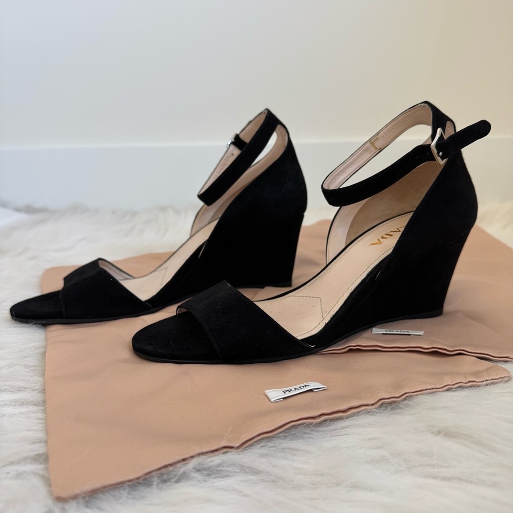 Brand new prada suede wedge black kitten heel sandals 38.5 - Picture 4 of 14